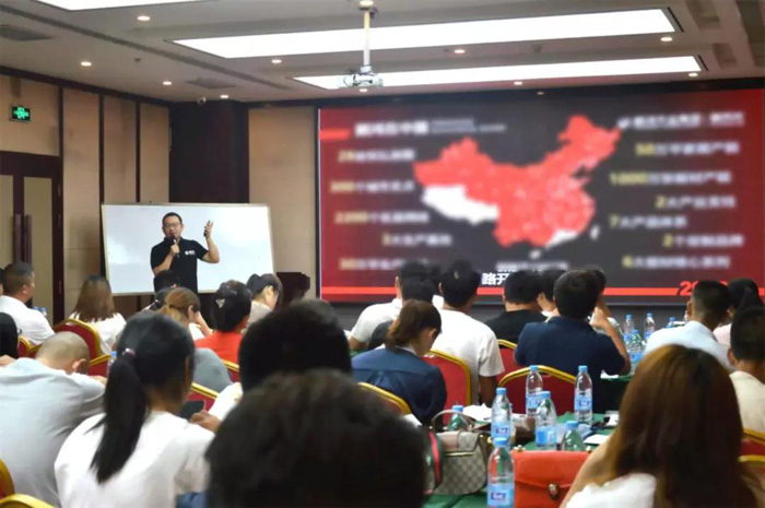 维多利亚老品牌vic(集团)官方网站