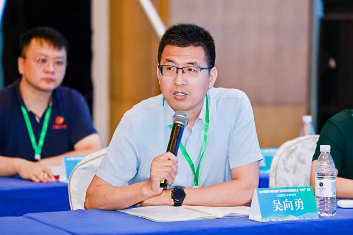 维多利亚老品牌vic(集团)官方网站